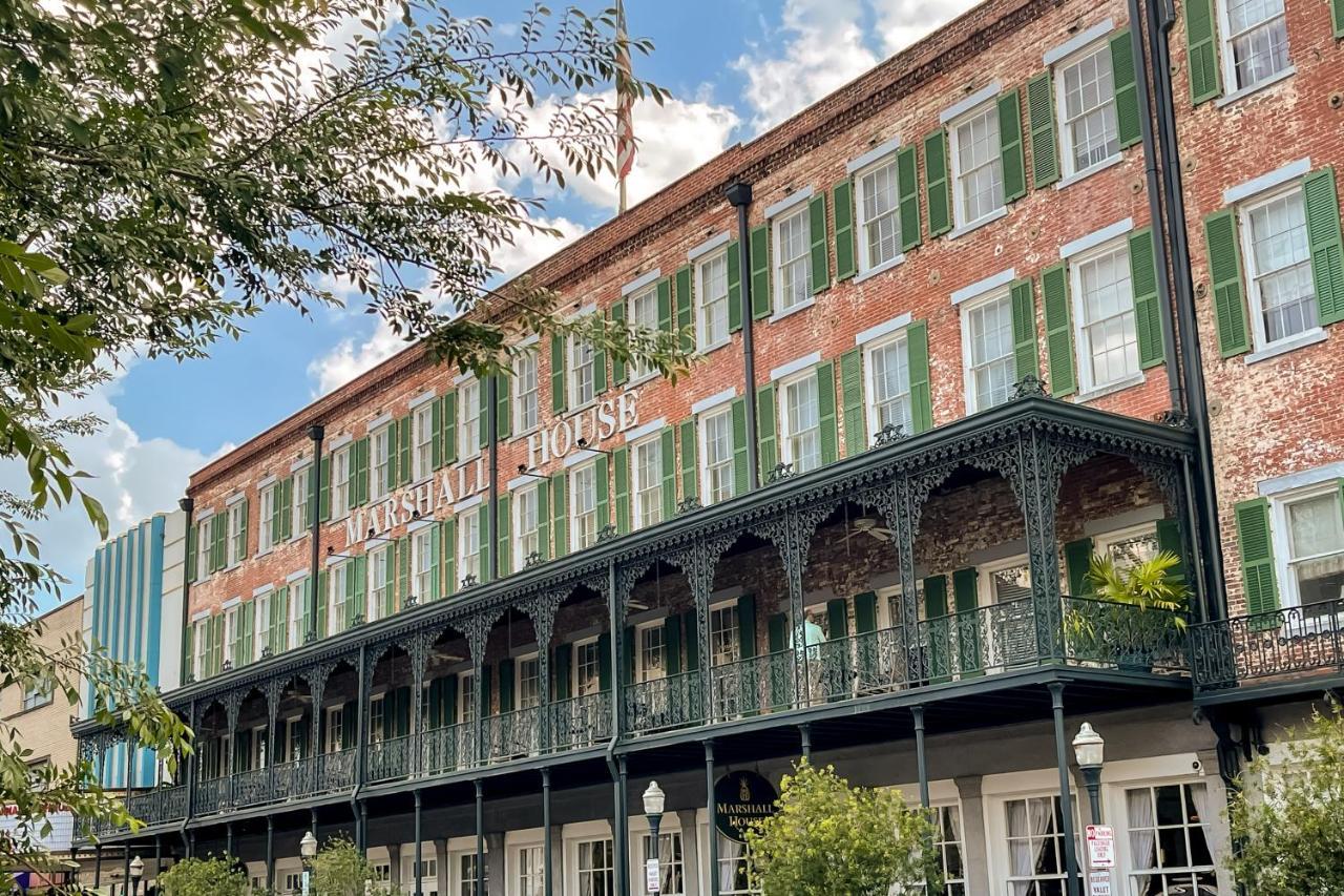 The Marshall House, Historic Inns Of Savannah Collection Экстерьер фото