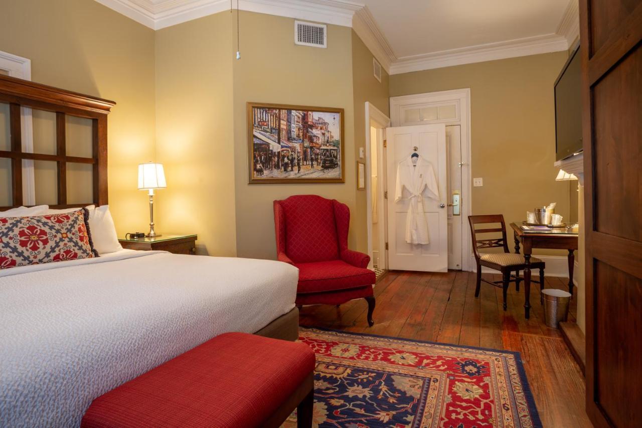 The Marshall House, Historic Inns Of Savannah Collection Экстерьер фото