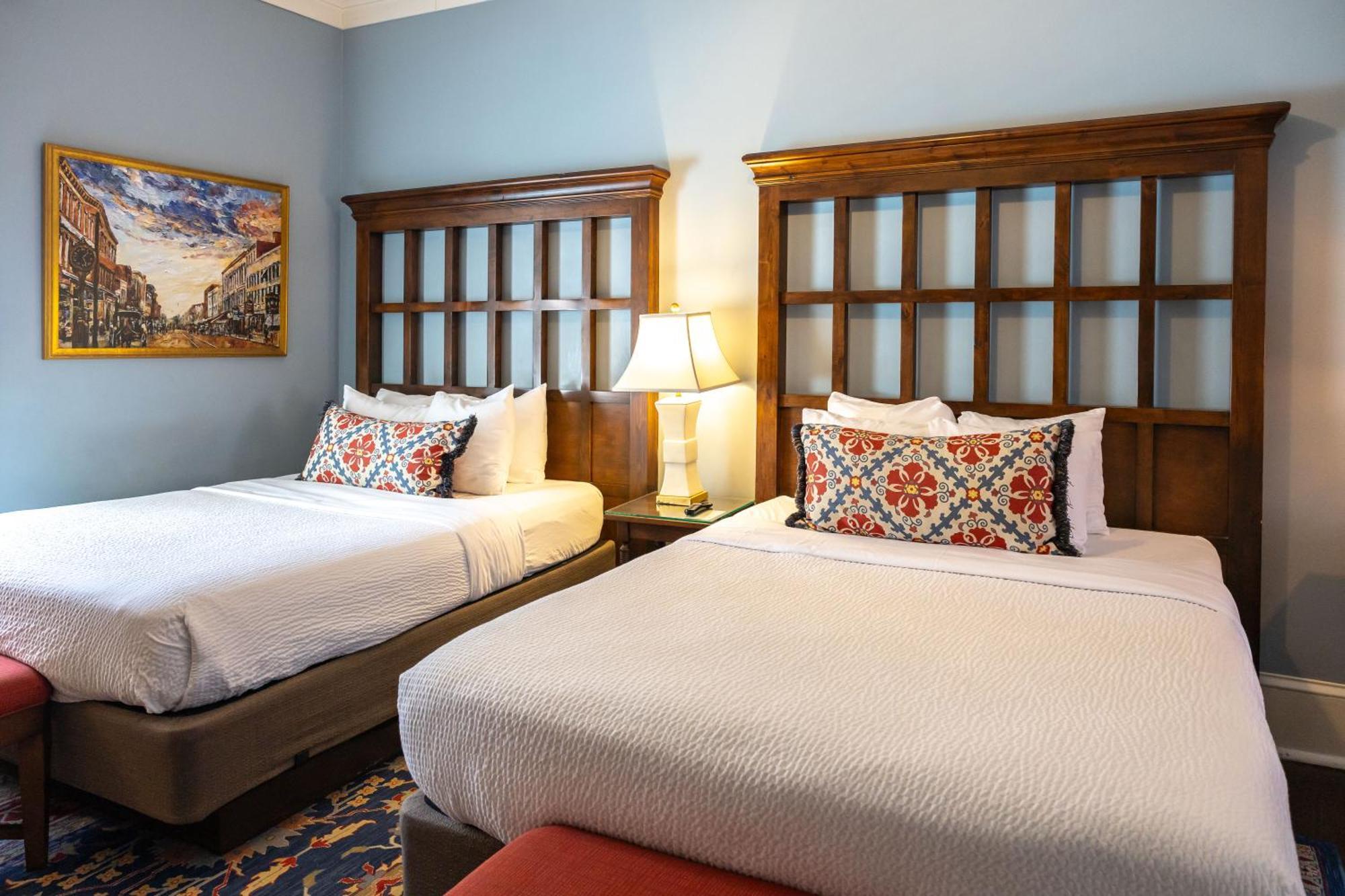 The Marshall House, Historic Inns Of Savannah Collection Экстерьер фото